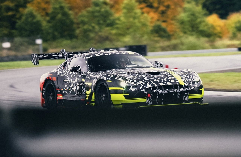 Mercedes-AMG готовит экстремальную трековую версию AMG GT